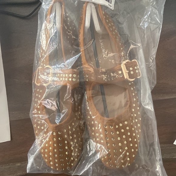 Tan and gold studded flats 7 - Picture 7 of 7